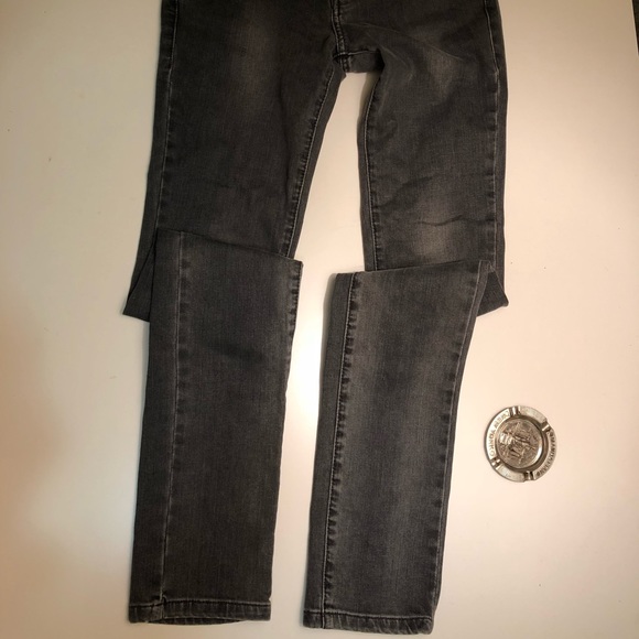 Grey denim street-style tight jeans - Picture 3 of 8